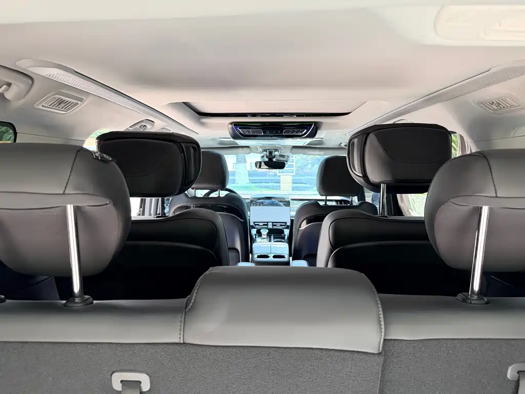 GAC Motor Trumpchi M8 2024 — фото 13