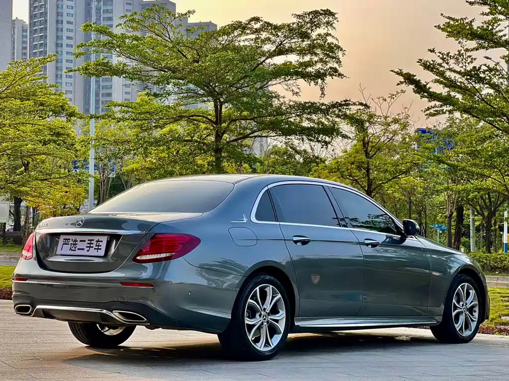Mercedes-Benz E-Class 2020 — фото 9