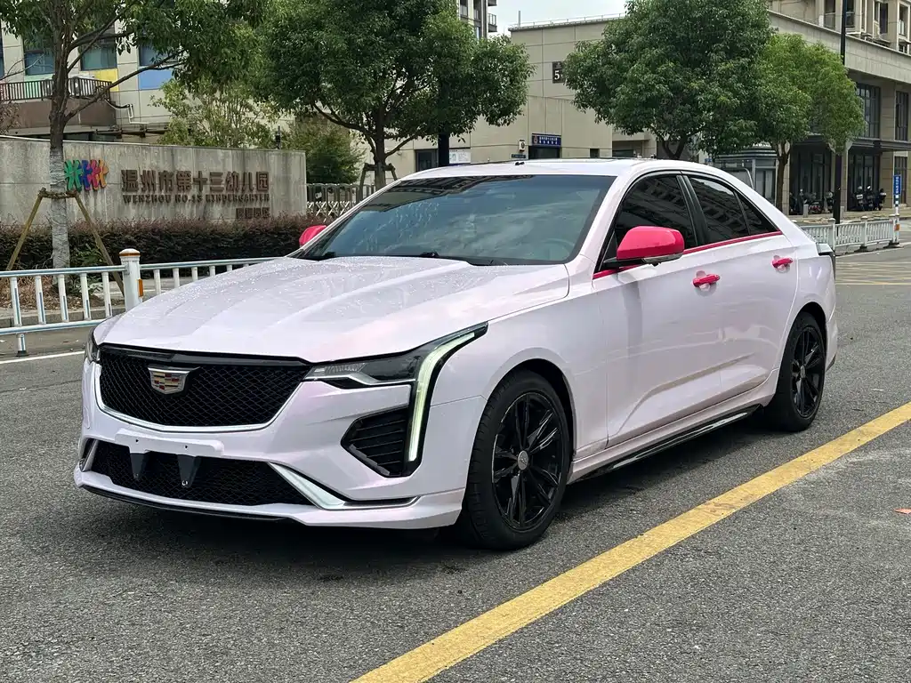 Cadillac CT4 2020 — фото 1