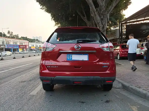 Nissan X-Trail 2014