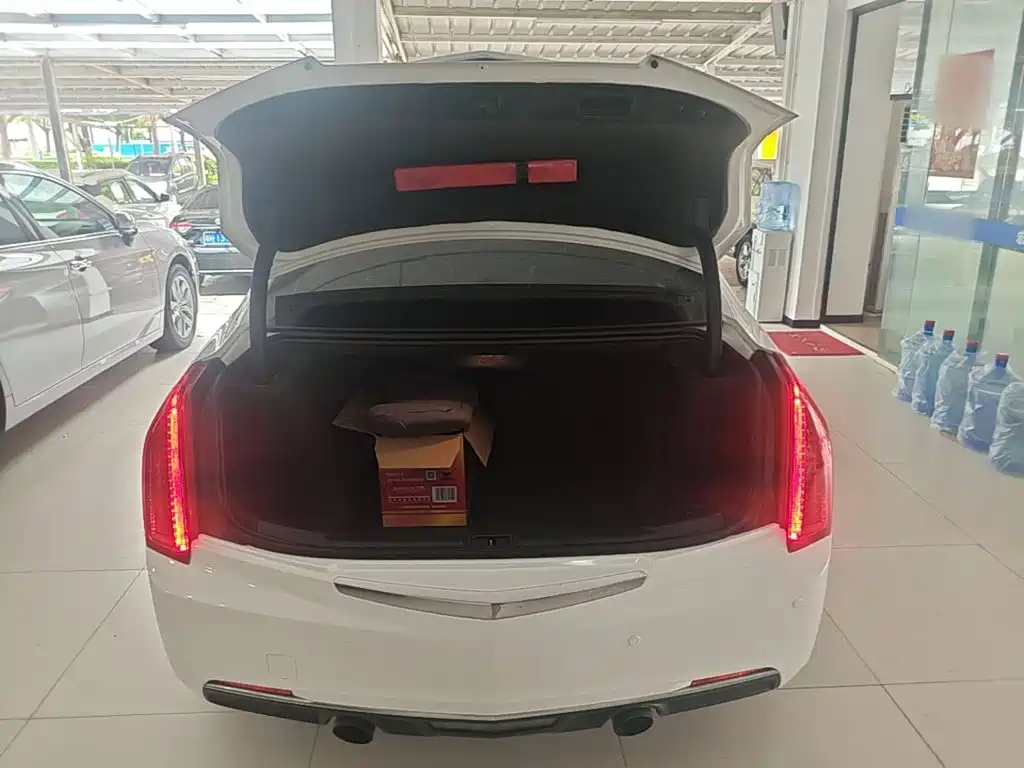 Cadillac ATS-L 2017 — фото 19