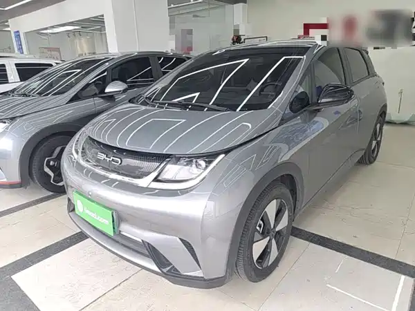 BYD Dolphin 2023