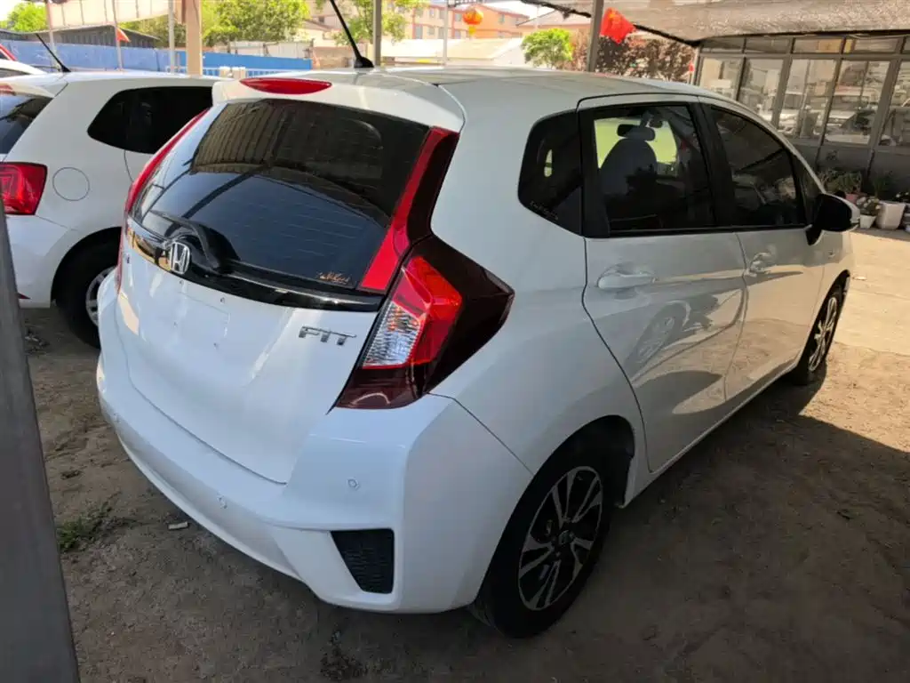 Honda Fit 2017 — фото 7