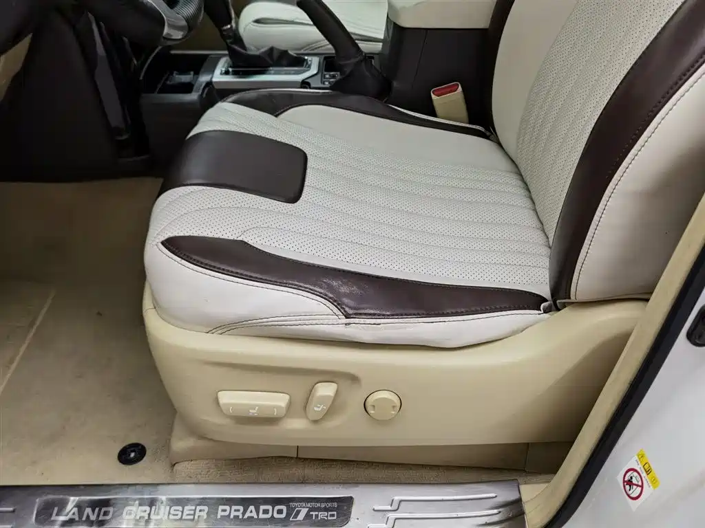 Toyota Prado 2015 — фото 20