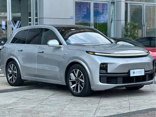Li Auto L8 2023