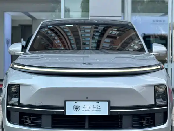 Li Auto L8 2023