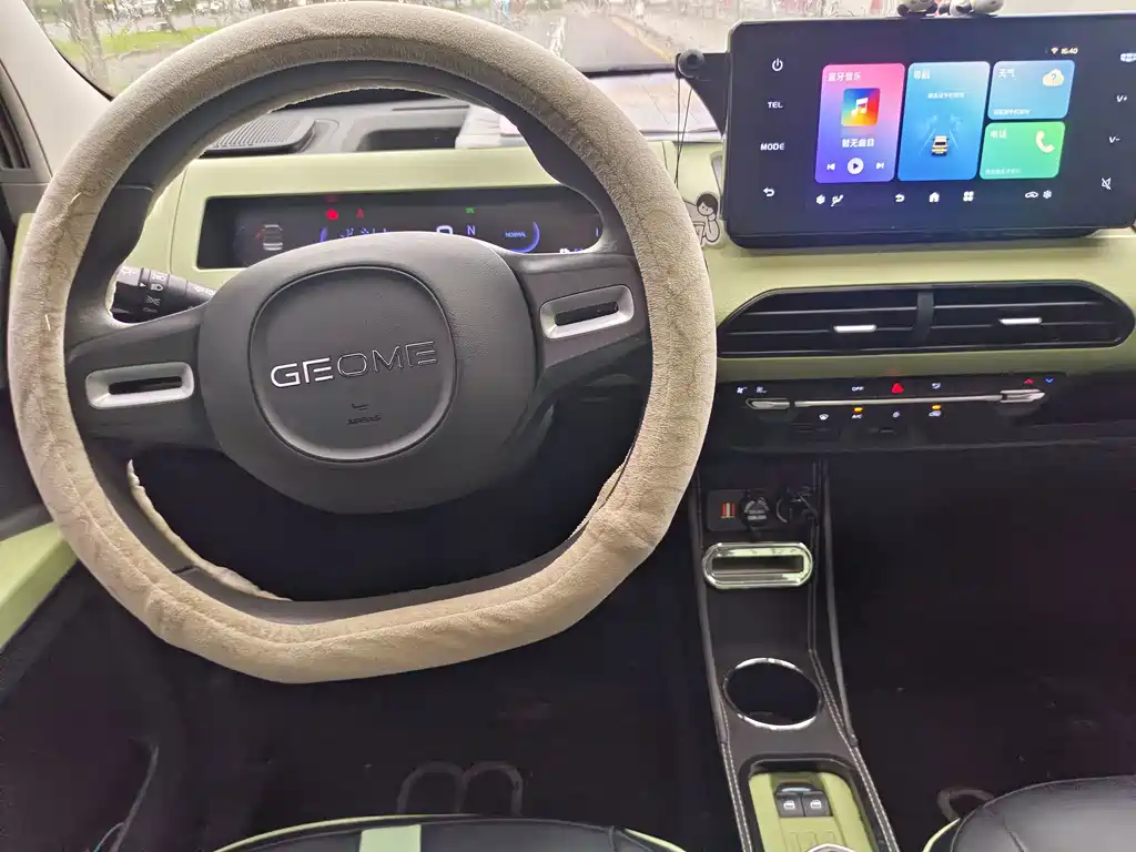 Geely Galaxy Panda 2025 — фото 18