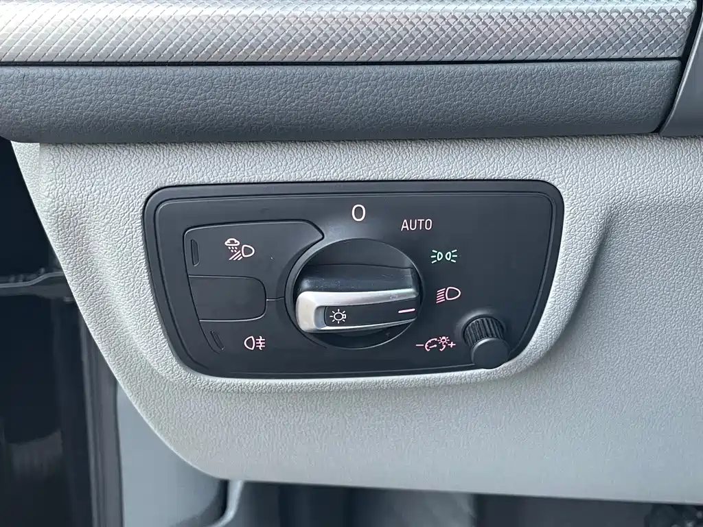 Audi A6L 2013 — фото 12