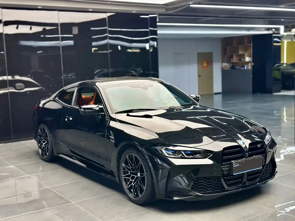 BMW M4 2024 — фото 2