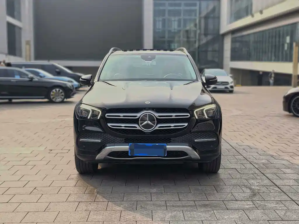 Mercedes-Benz GLE 2020 — фото 2