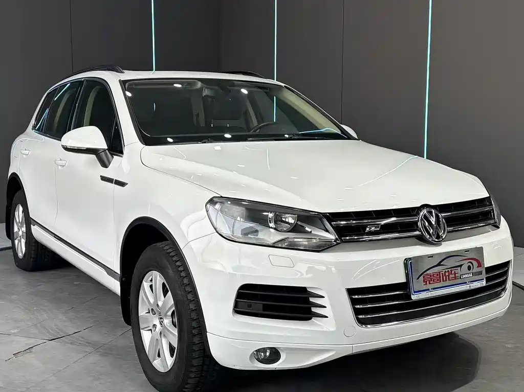 Volkswagen Touareg 2015 — фото 3