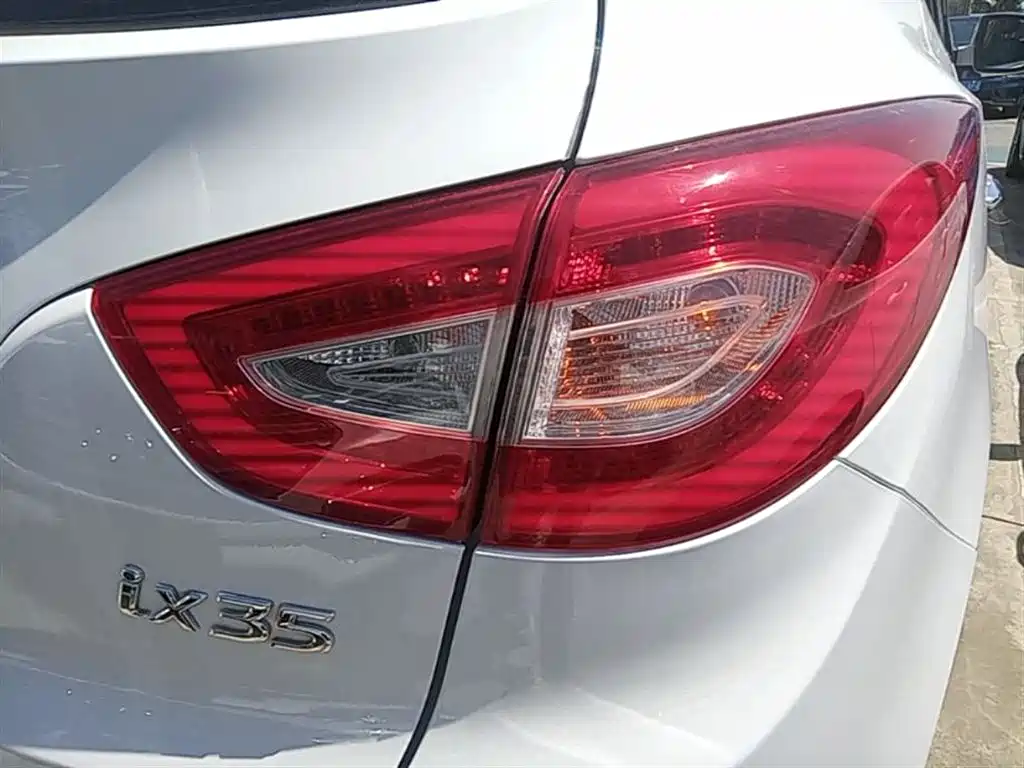 Hyundai ix35 2015 — фото 8
