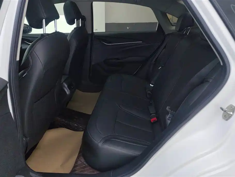 Buick Excelle 2019 — фото 11