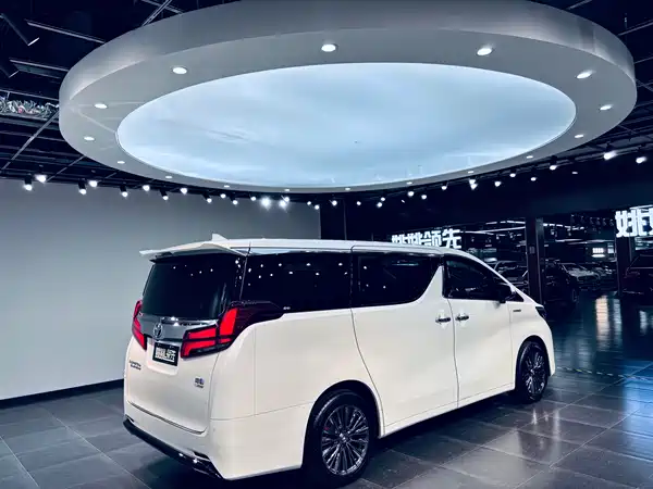 Toyota Alphard 2021