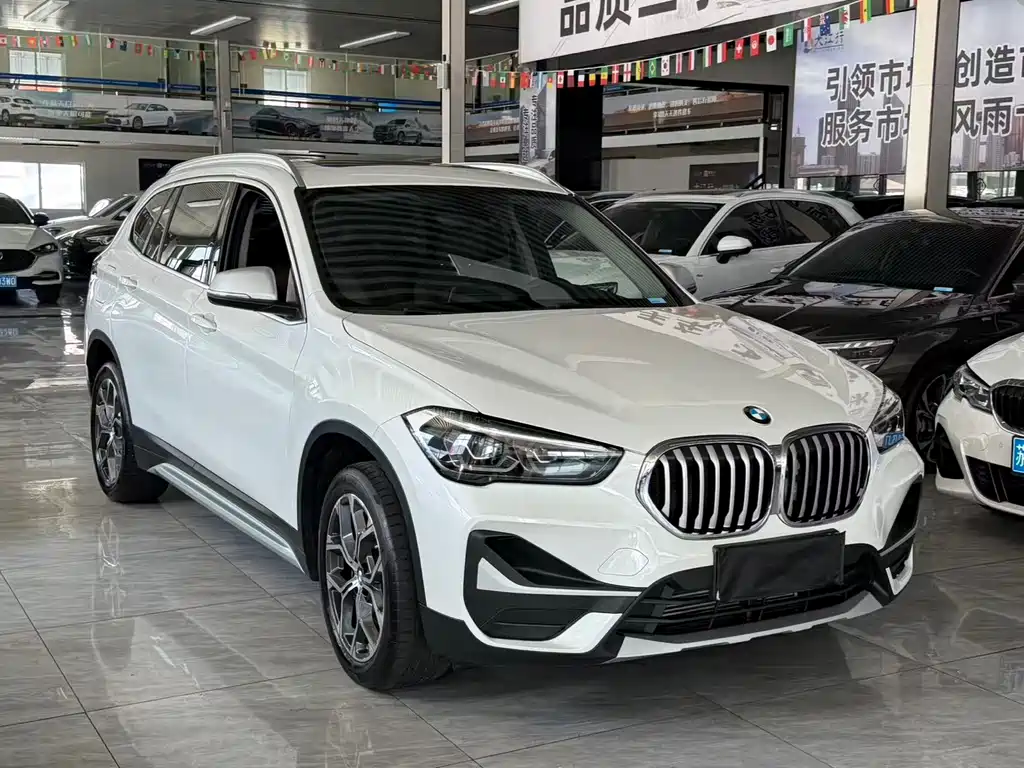 BMW X1 2022 — фото 4