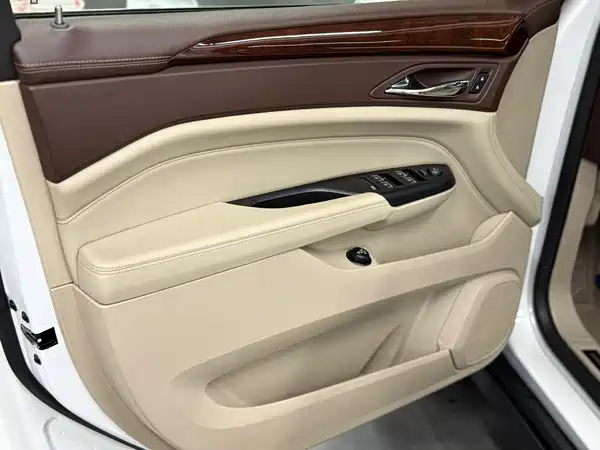 Cadillac SRX 2014
