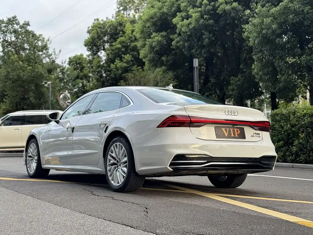 Audi A7L 2023 — фото 13