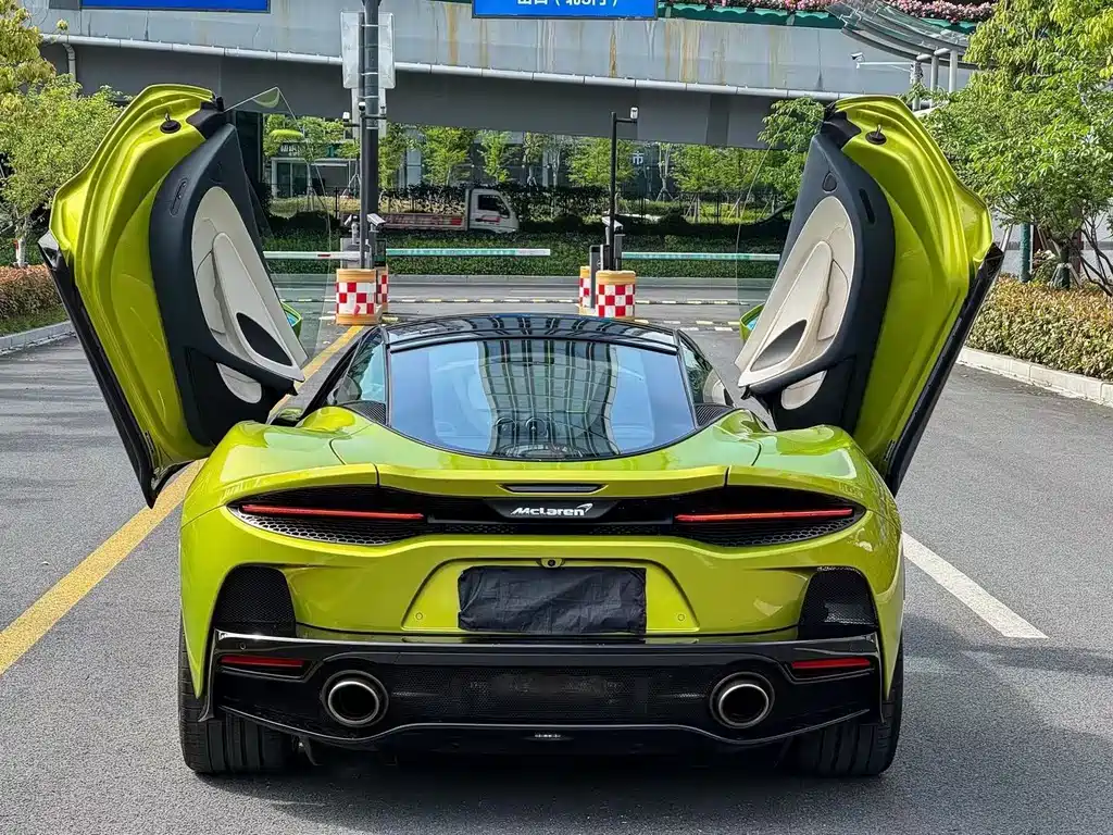 McLaren GT 2023 — фото 8
