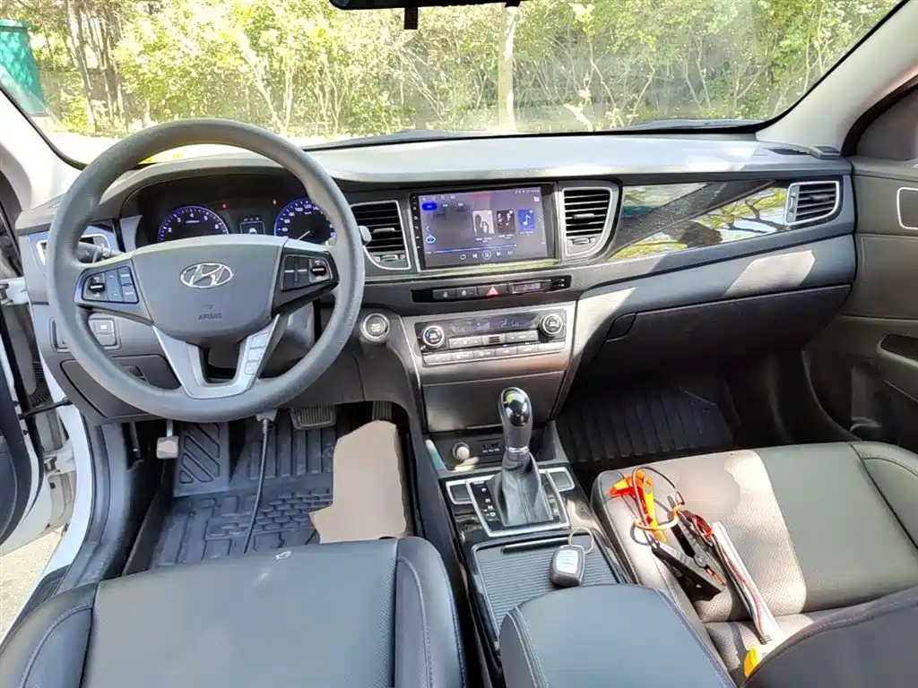 Hyundai Mistra 2014 — фото 10