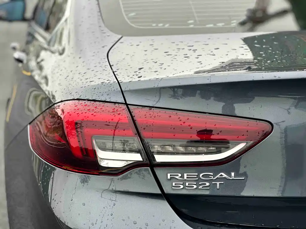 Buick Regal 2020 — фото 12