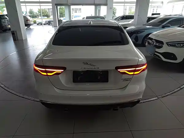 Jaguar XEL 2020