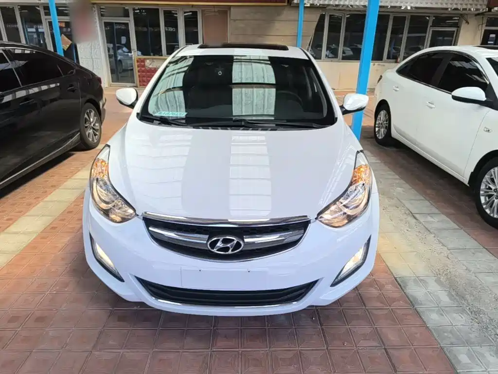 Hyundai Elantra Langdong 2015 — фото 3