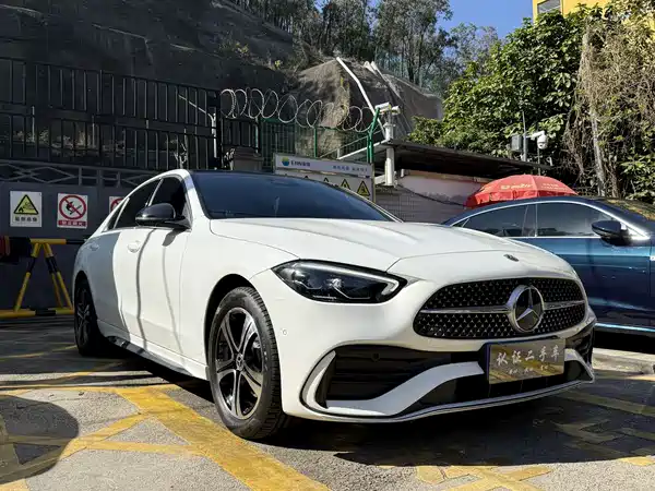 Mercedes-Benz C-Class 2022