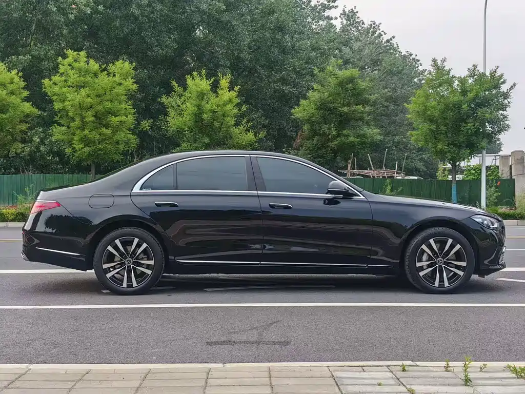 Mercedes-Benz S-Class 2023 — фото 4