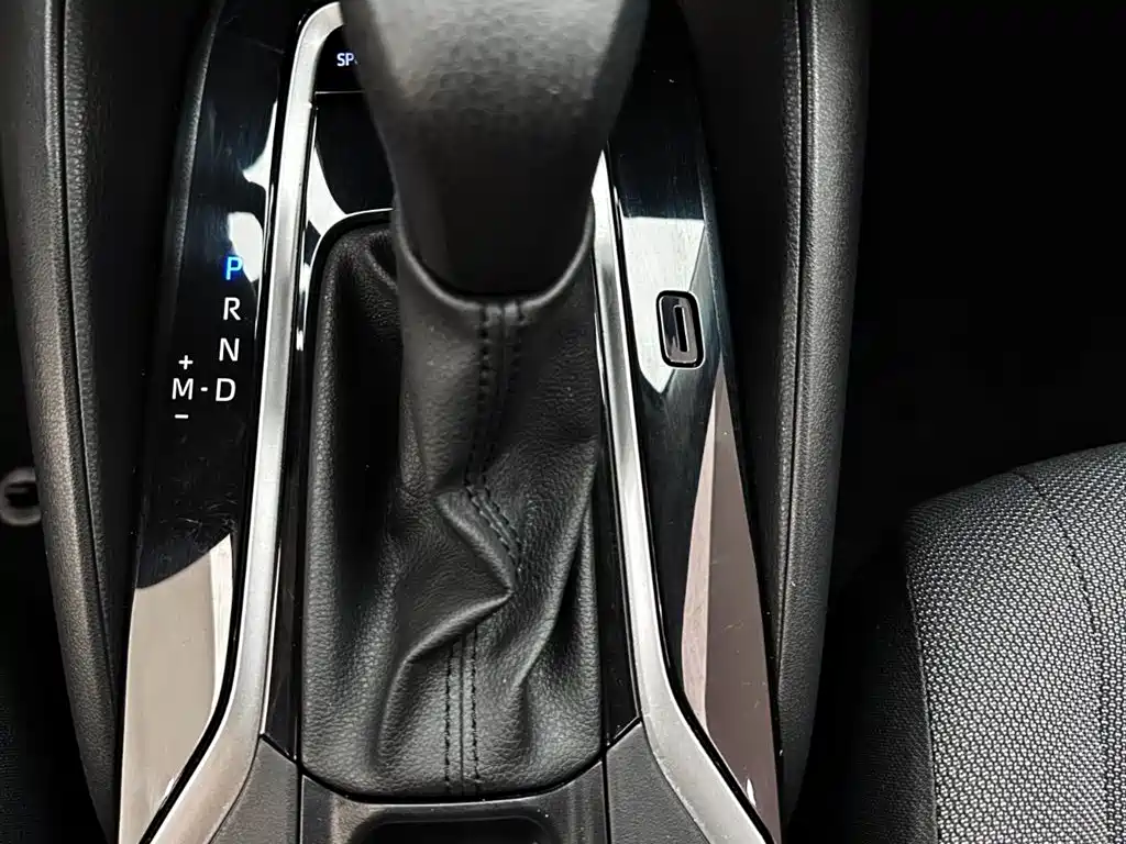 Toyota Corolla 2021 — фото 18