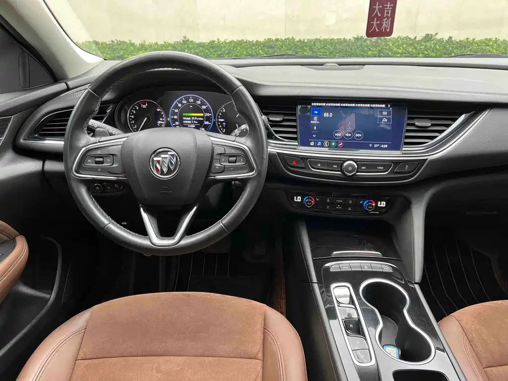 Buick Regal 2022 — фото 20