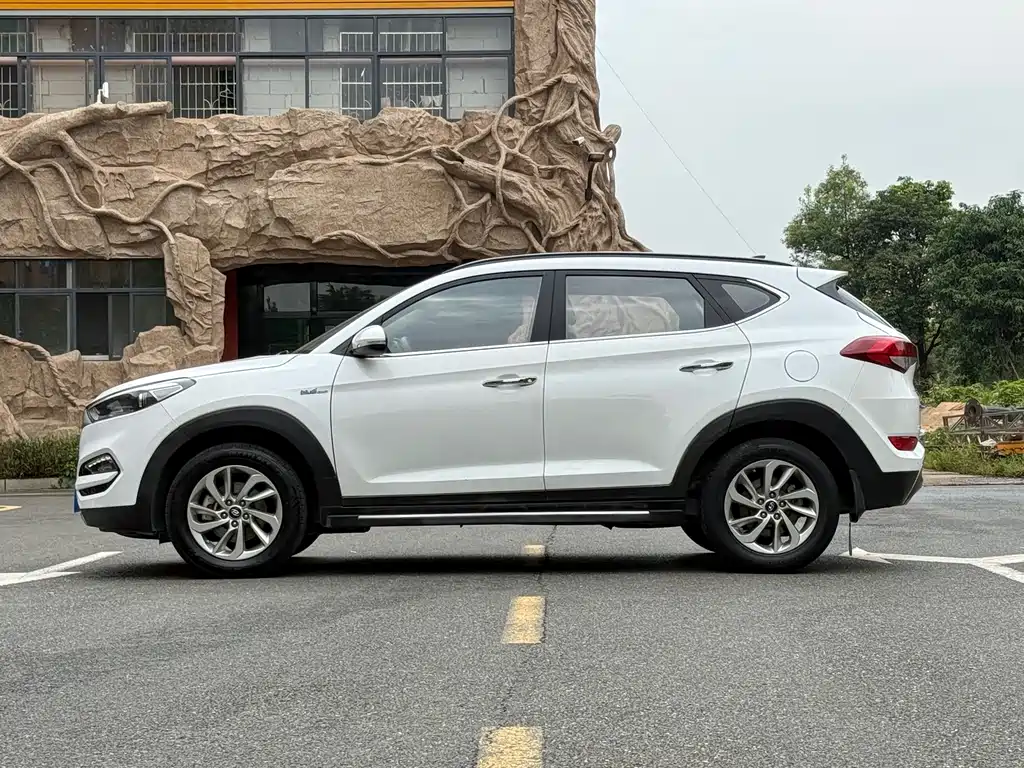 Hyundai Tucson 2017 — фото 4