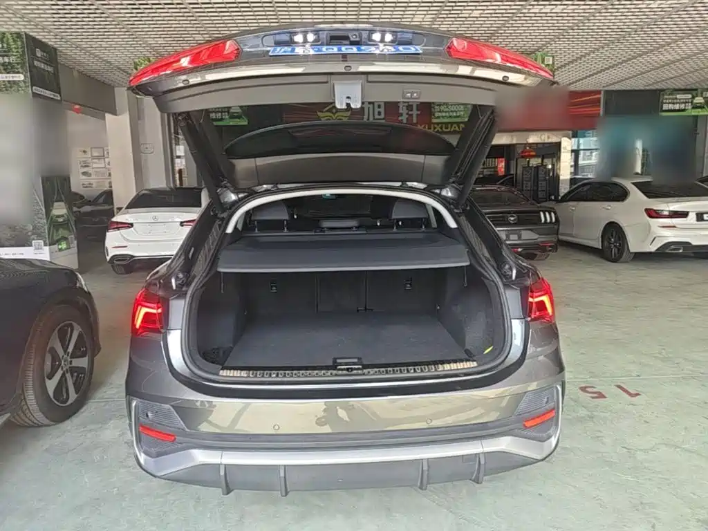 Audi Q3 Sportback 2020 — фото 19