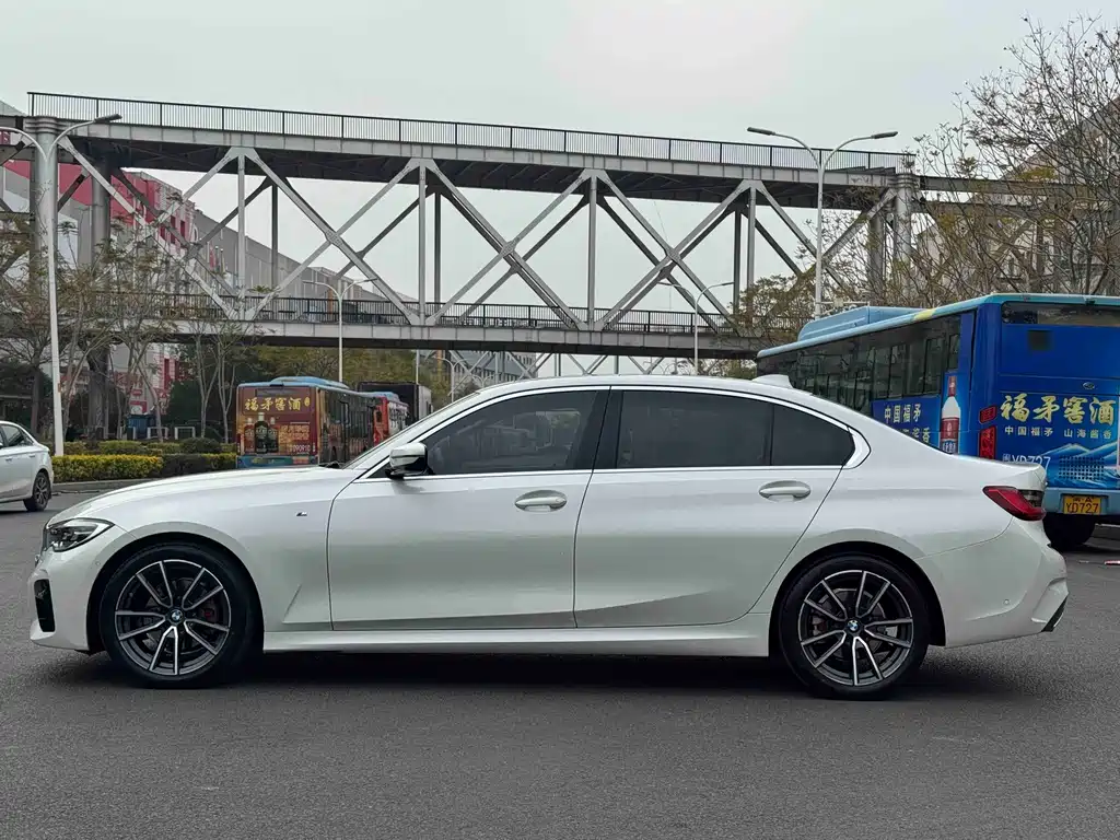 BMW 3 Series 2020