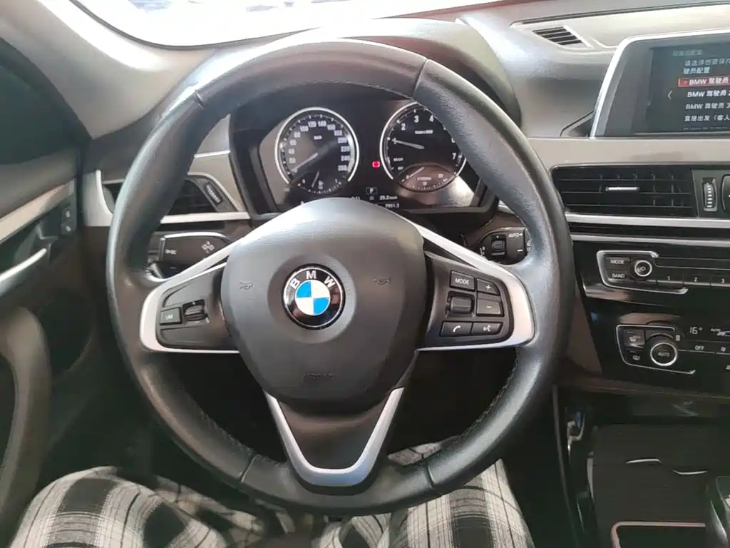 BMW X1 2019 — фото 11