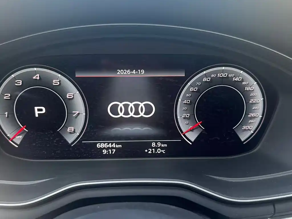 Audi A4L 2021 — фото 13