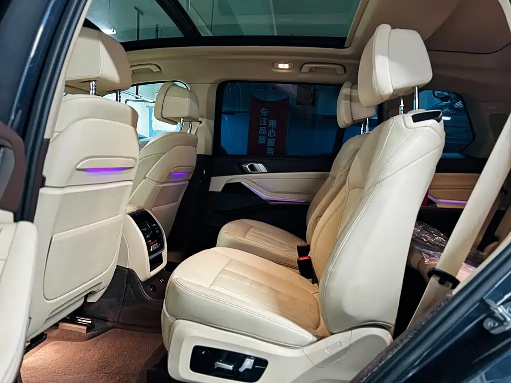 BMW X7 2019 — фото 11
