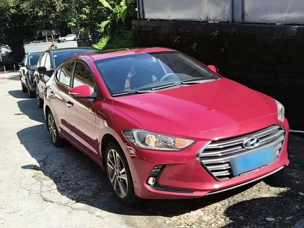Hyundai Elantra 2018 — фото 4