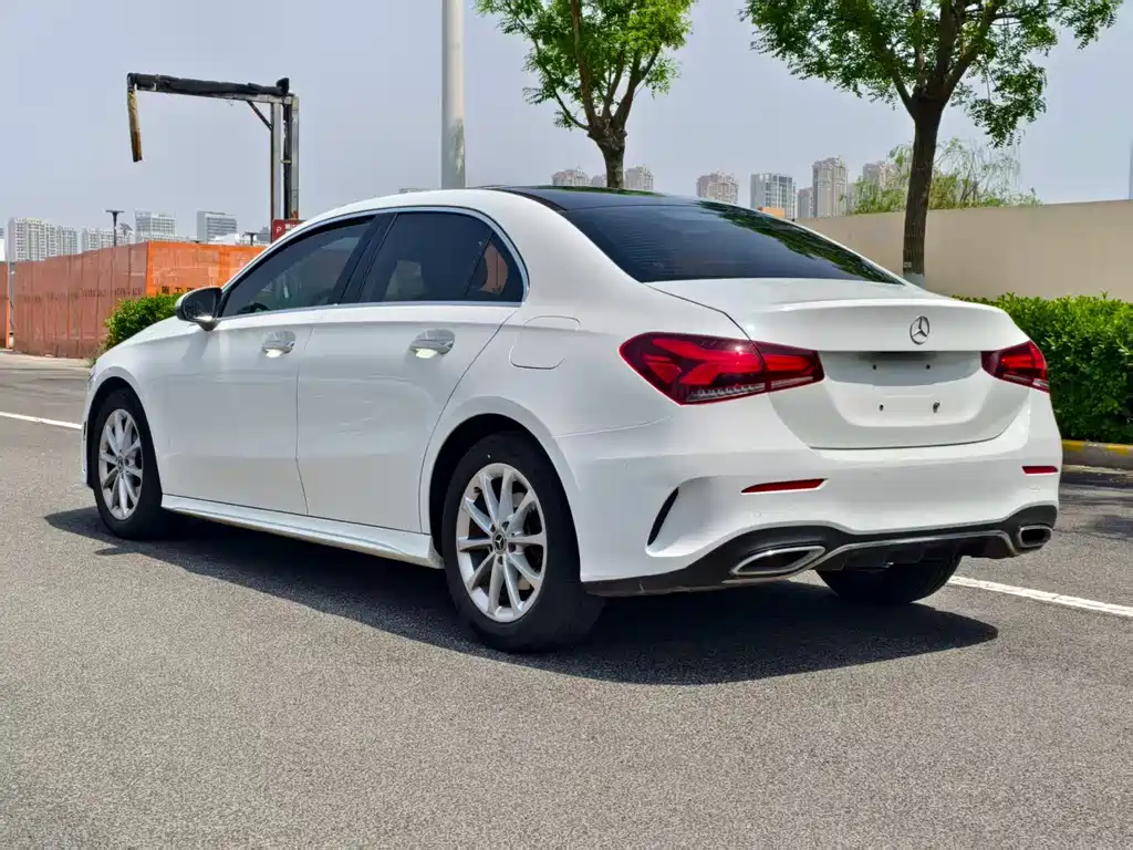Mercedes-Benz A-Class 2020 — фото 6