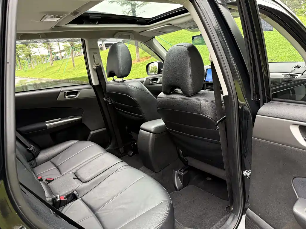 Subaru Forester 2013 — фото 12