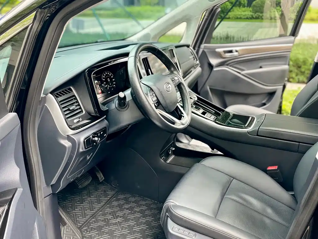 GAC Motor Trumpchi M8 2023 — фото 11