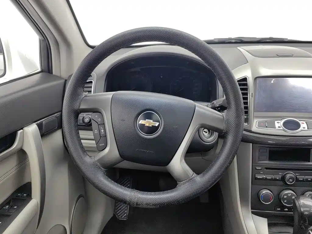 Chevrolet Captiva 2015 — фото 11