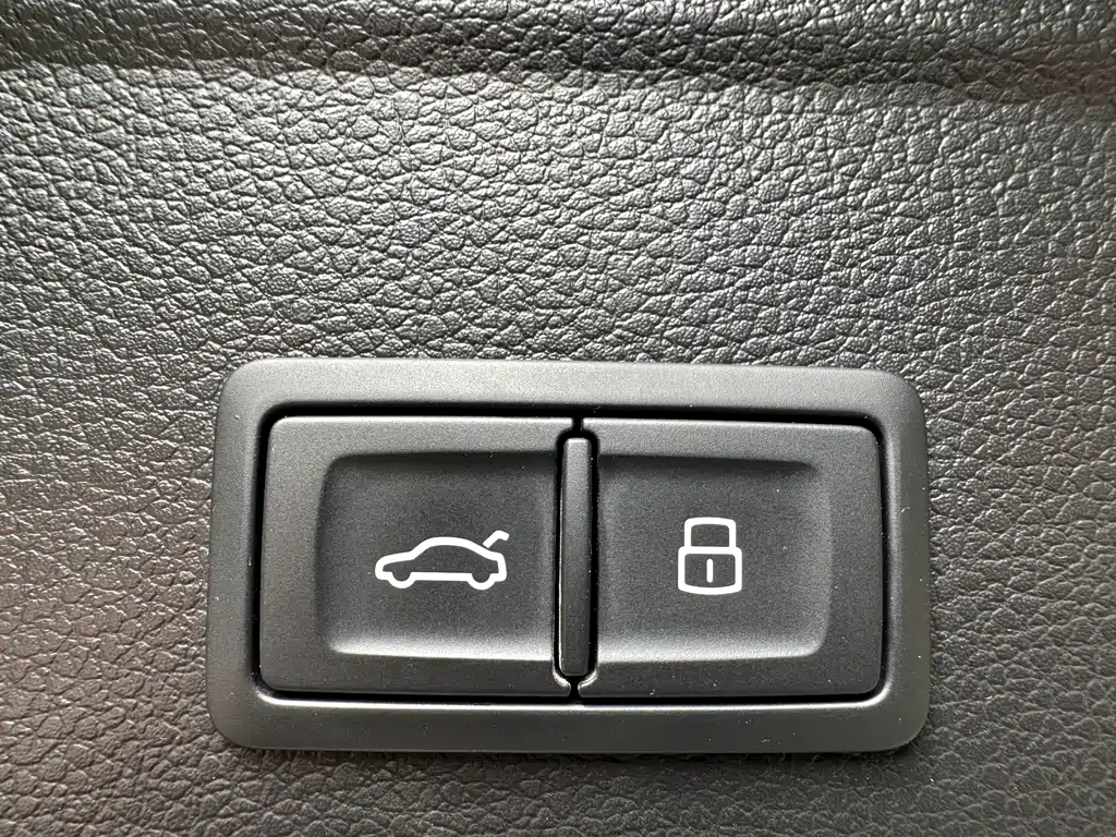 Audi Q5L 2023 — фото 15