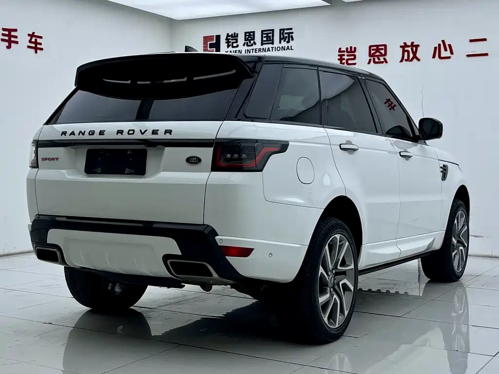 Land Rover Sport 2018 — фото 31