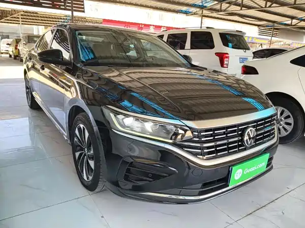 Volkswagen Passat 2022