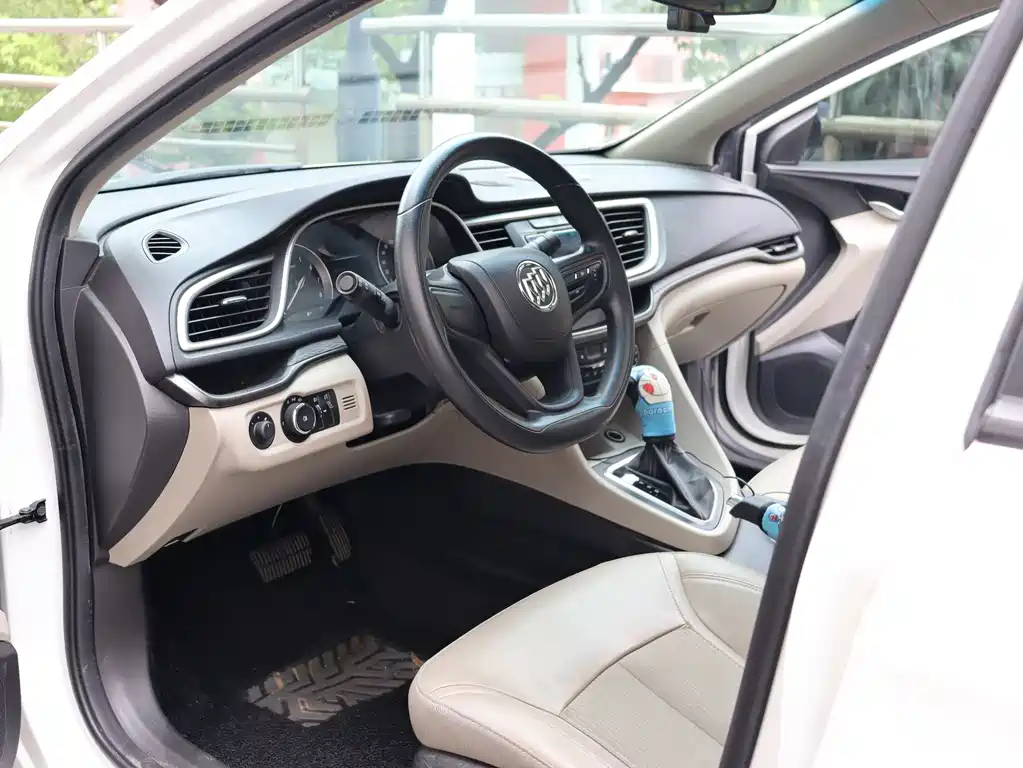 Buick Excelle GT 2017 — фото 8
