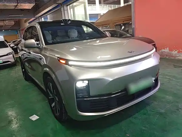 Li Auto L8 2023