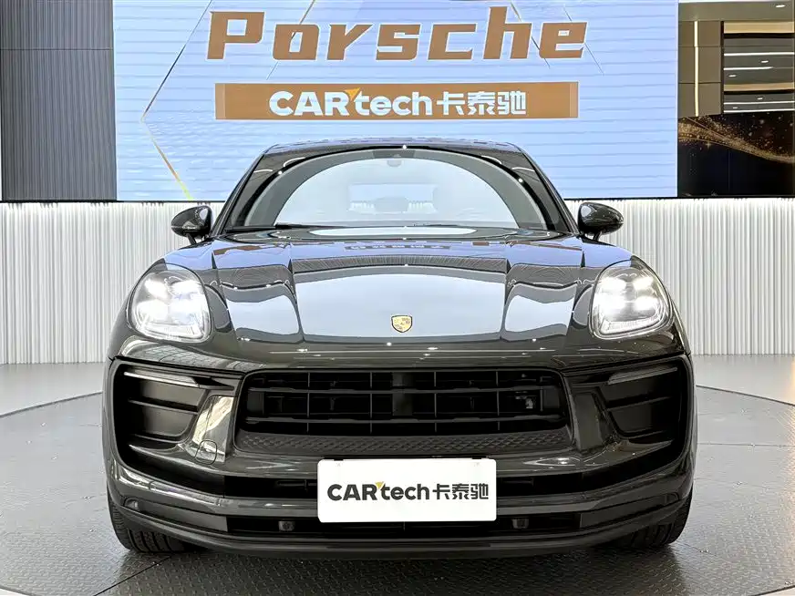 Porsche Macan 2024 — фото 2