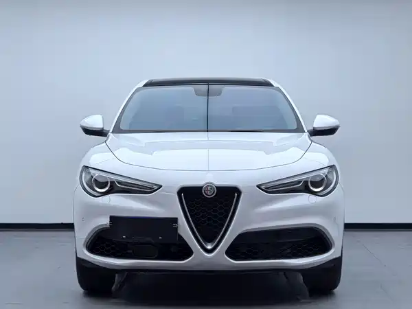 Alfa Romeo Stelvio 2019