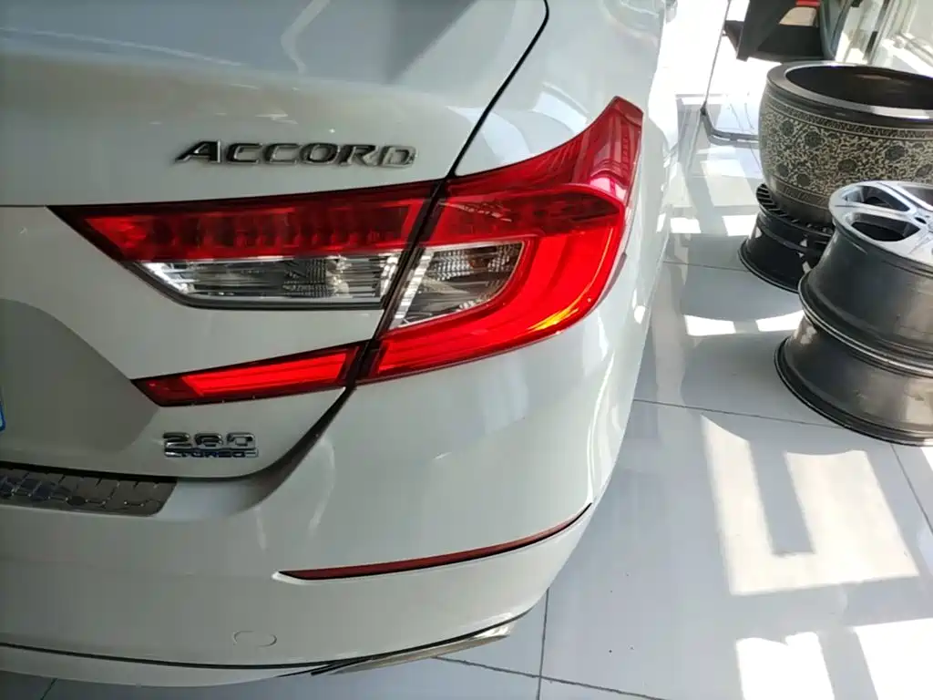 Honda Accord 2021 — фото 8