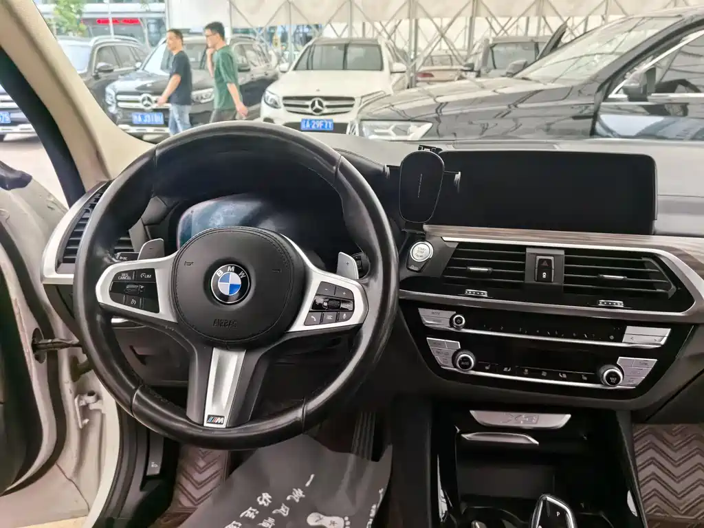 BMW X3 2020 — фото 15